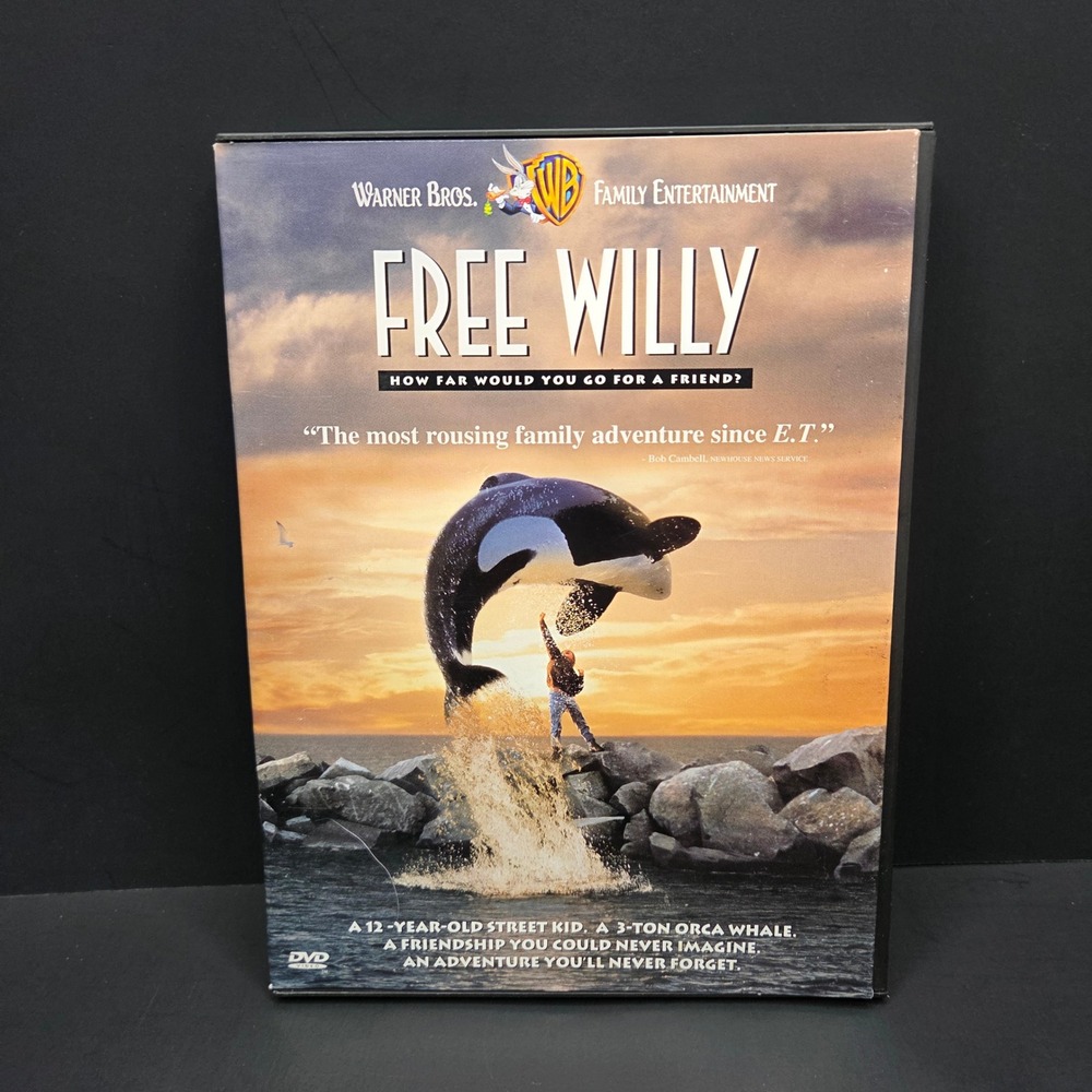 Warner Bros Free Willy DVD Widescreen 1993 Family Adventure Movie Orca Whale